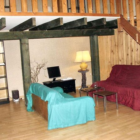 Studio Confortable Pres De Beaumont Du Perigord 60 M² Cheminee Esterno foto