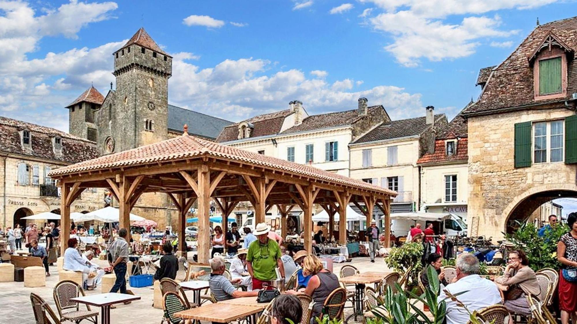 Studio Confortable Pres De Beaumont Du Perigord 60 M² Cheminee Esterno foto